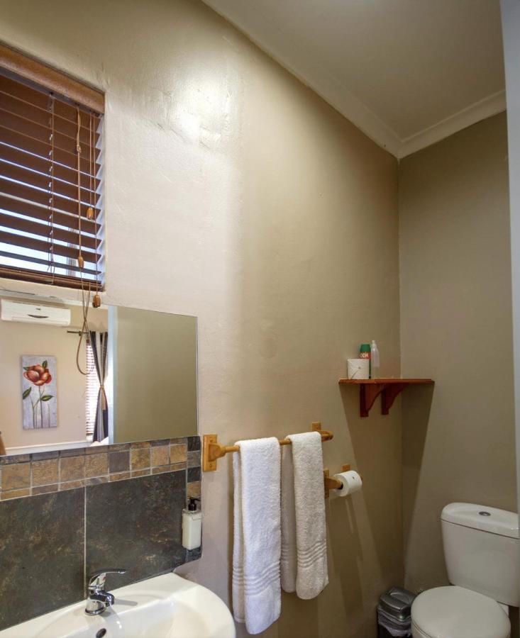 Sunbell Ventures Guesthouse Cape Town Luaran gambar